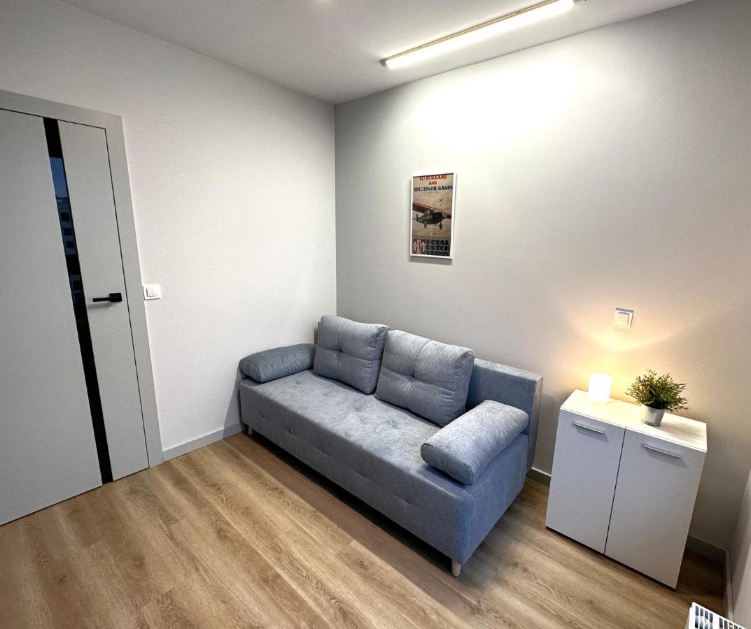 Apartament Lotnisko Chopina Warsaw Airport Dış mekan fotoğraf